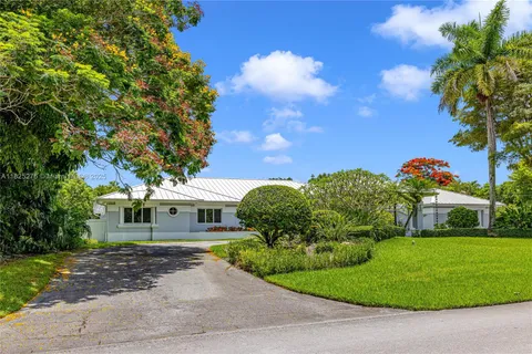 10563 SW 92nd Ave, Miami FL 33176