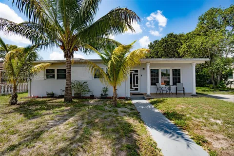 3610 NW 171st St, Miami Gardens FL 33056