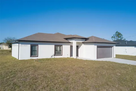 2107 JEFFERSON AVE, Other City - In The State Of Florida FL 33920