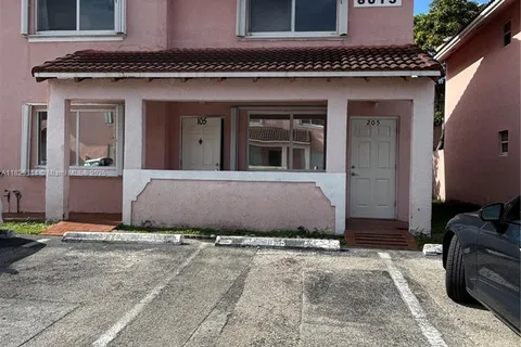 8013 Lake Dr # 205, Doral FL 33166
