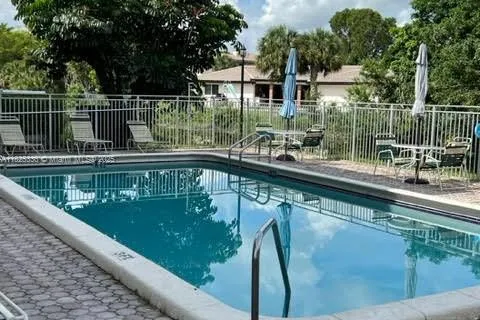 405 S Pine Island Rd # 108D, Plantation FL 33324
