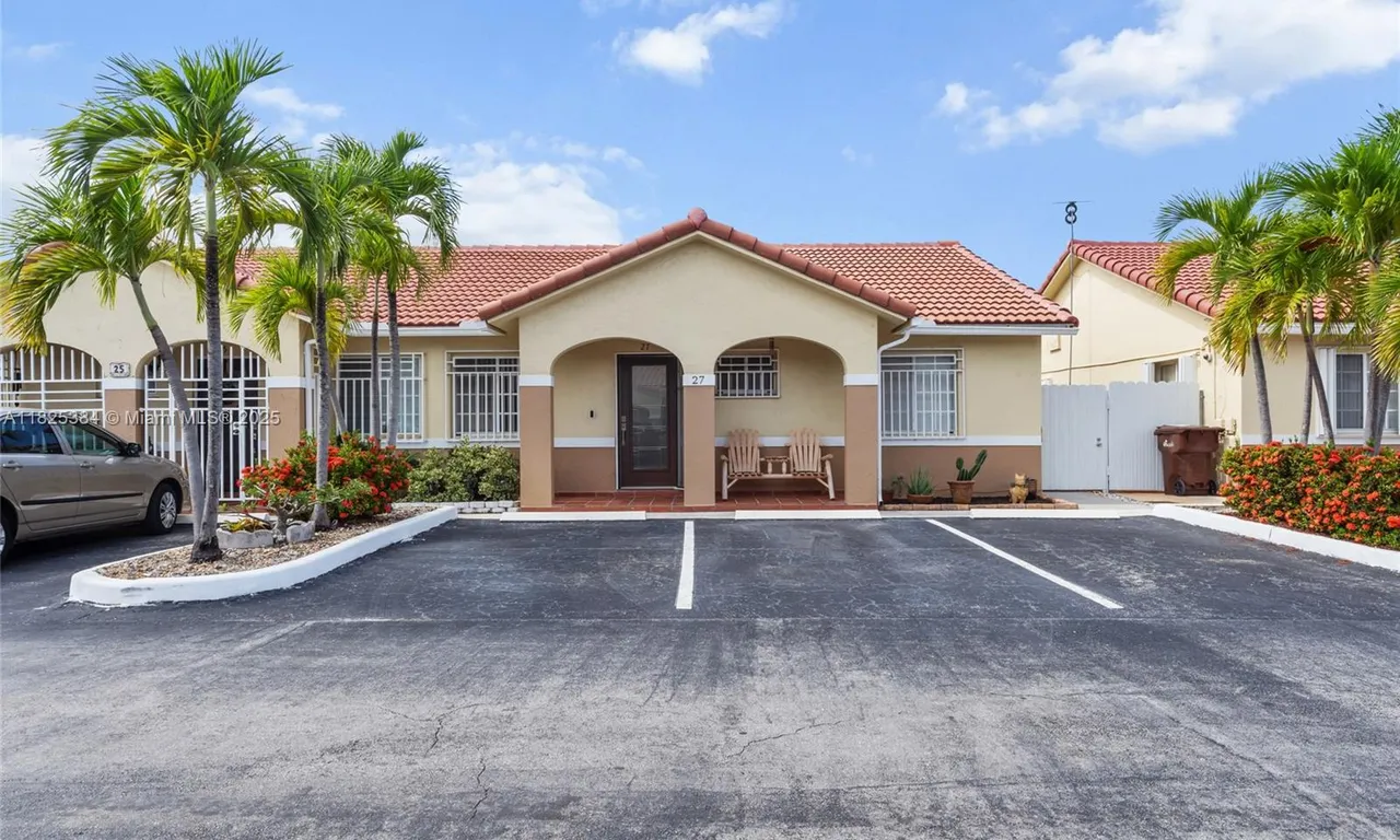 7101 W 24th Ave # 27, Hialeah FL 33016
