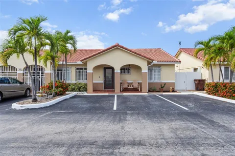 7101 W 24th Ave # 27, Hialeah FL 33016