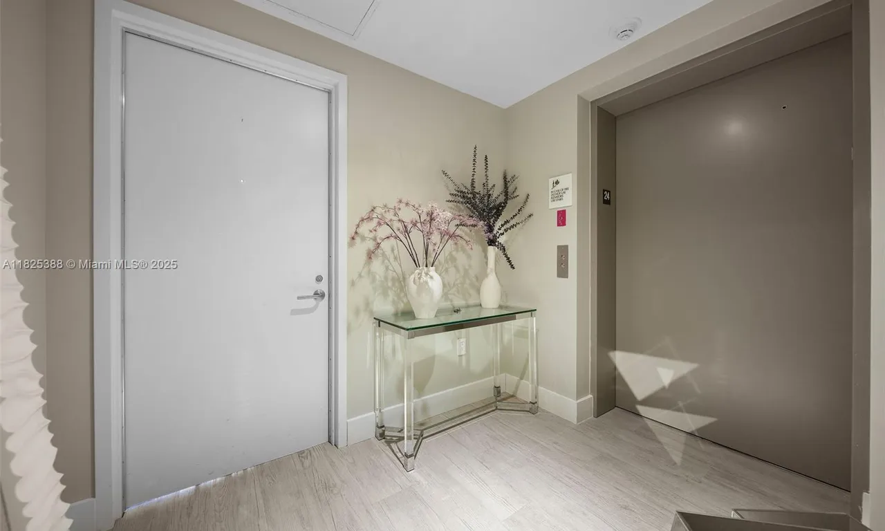 460 NE 28th street # 2407, Miami FL 33137