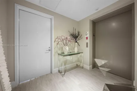 460 NE 28th street # 2407, Miami FL 33137