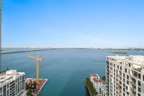 460 NE 28th street # 2407, Miami FL 33137