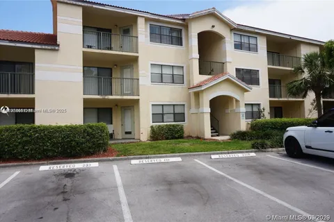 630 S Park Rd # 3, Hollywood FL 33021