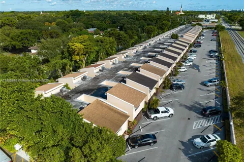 8943 NE 4th Ave Rd # 8943, Miami Shores FL 33138