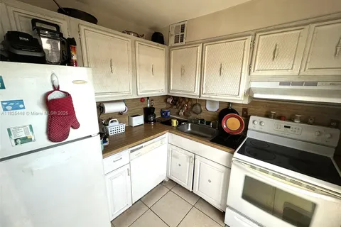 8943 NE 4th Ave Rd # 8943, Miami Shores FL 33138