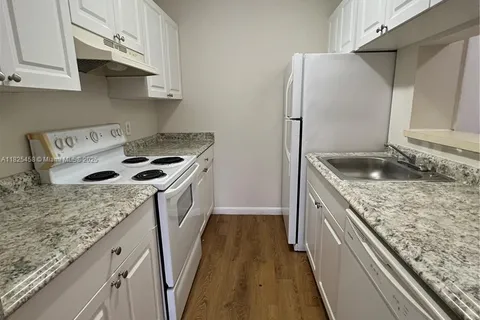 4201 W Mcnab Rd # 28, Pompano Beach FL 33069