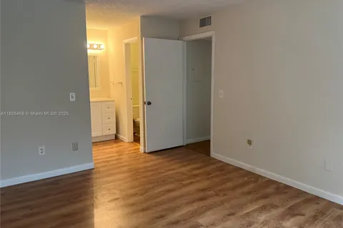 4201 W Mcnab Rd # 28, Pompano Beach FL 33069