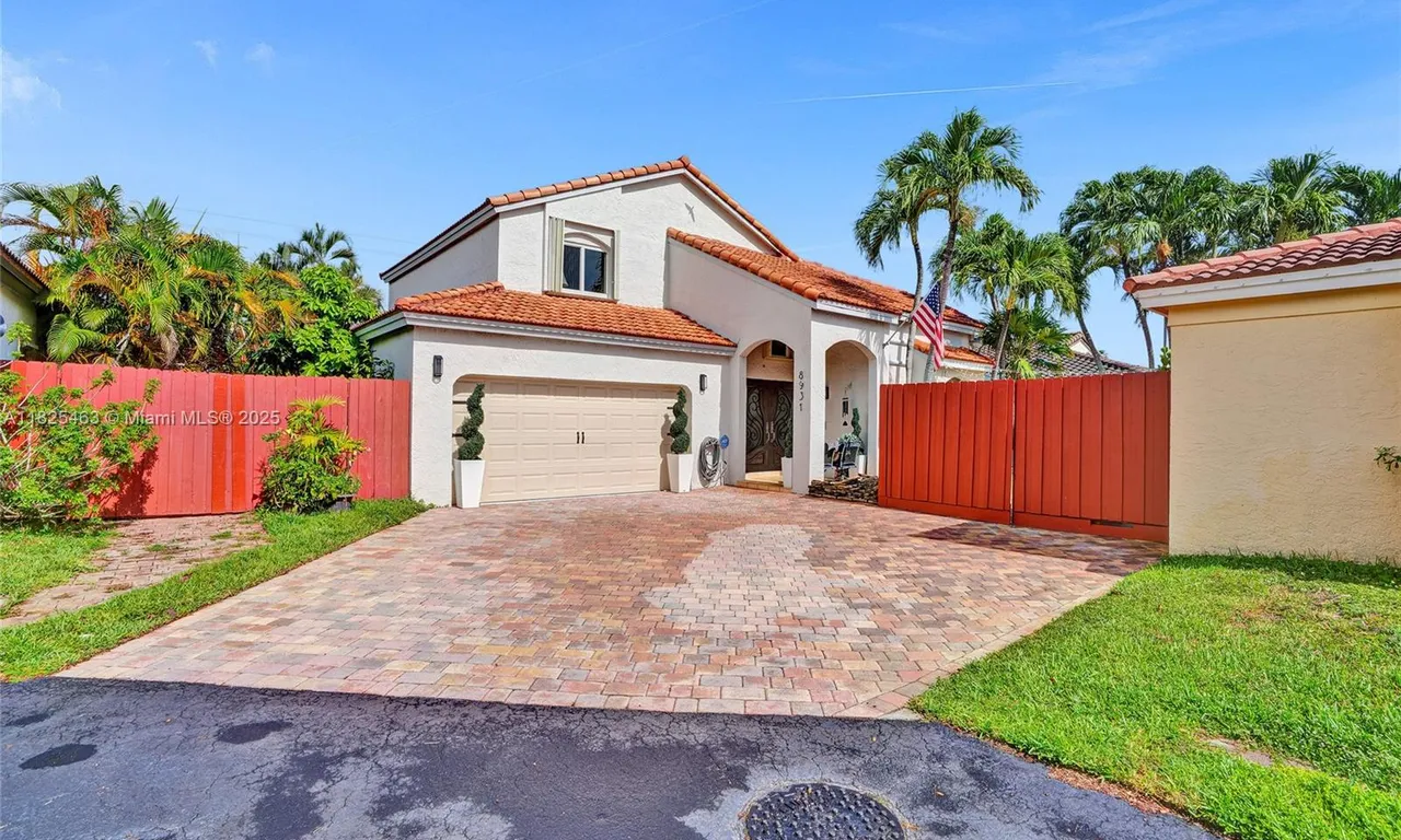 8931 SW 5th St, Miami FL 33174