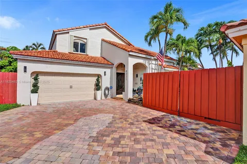 8931 SW 5th St, Miami FL 33174