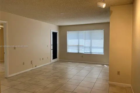 4261 W Mcnab Rd # 23, Pompano Beach FL 33069
