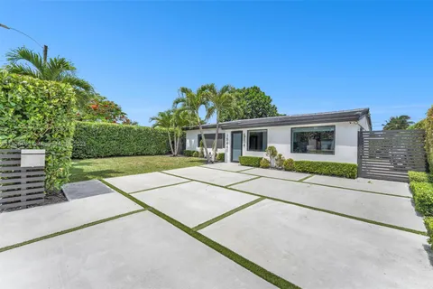 18440 NE 20th Ct, North Miami Beach FL 33179
