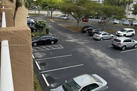 8345 Sunrise Lakes Blvd # 312, Sunrise FL 33322