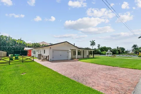 1550 NW 114th Ave, Plantation FL 33323