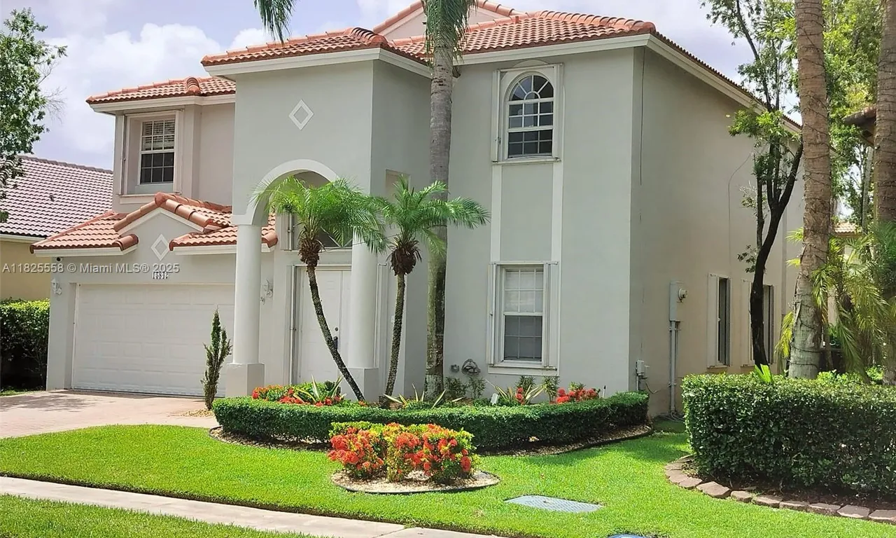 15842 SW 14th St, Pembroke Pines FL 33027