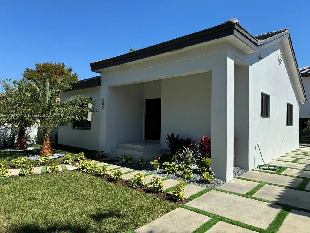 1205 Wallace St, Coral Gables FL 33134