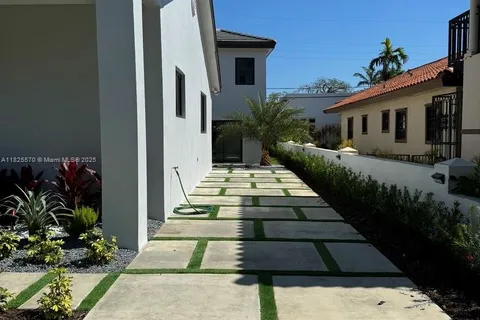1205 Wallace St, Coral Gables FL 33134