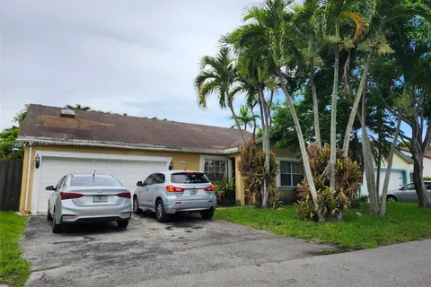 13337 SW 114th Pl, Miami FL 33176