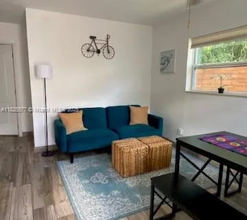 656 NE 82nd St # 2, Miami FL 33138