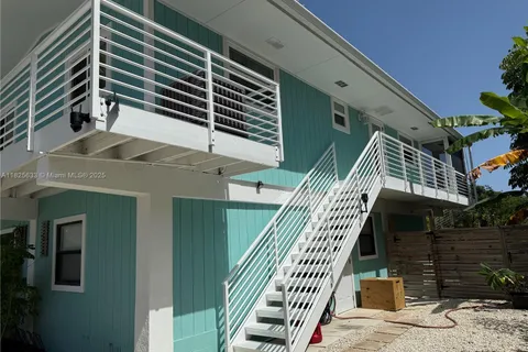 380 Mahogany Dr, Key Largo FL 33037