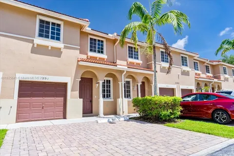 21007 NW 14 PL # 351, Miami Gardens FL 33169