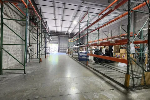 7766 NW 46th St, Doral FL 33166