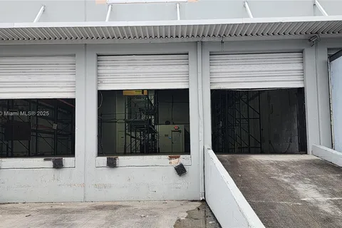 7766 NW 46th St, Doral FL 33166