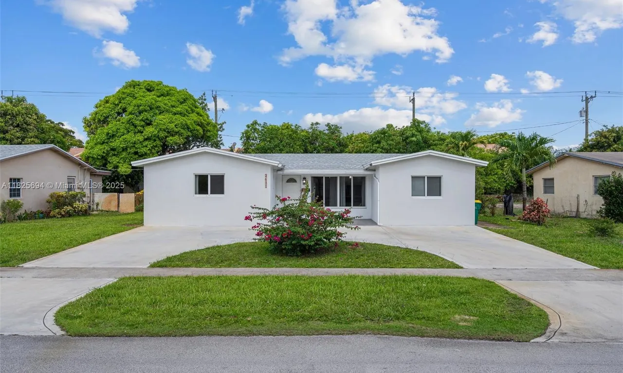 2631 NW 47th Ave, Lauderhill FL 33313