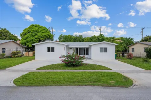 2631 NW 47th Ave, Lauderhill FL 33313