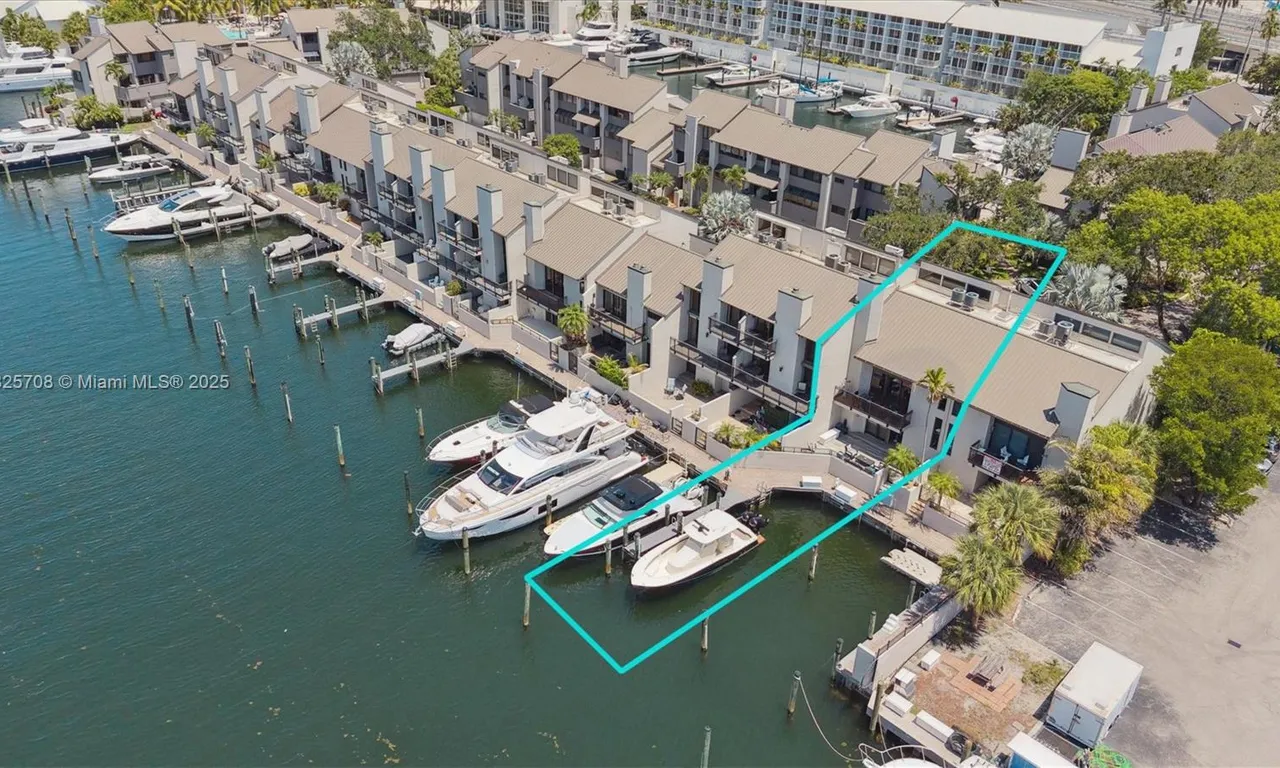 39 Portside Drive # 39B, Fort Lauderdale FL 33316
