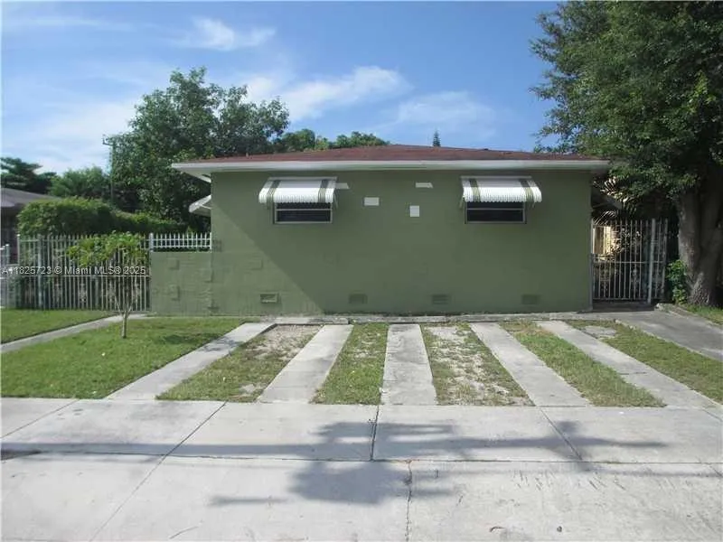550 NE 76th St # 1, Miami FL 33138