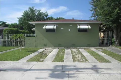 550 NE 76th St # 1, Miami FL 33138
