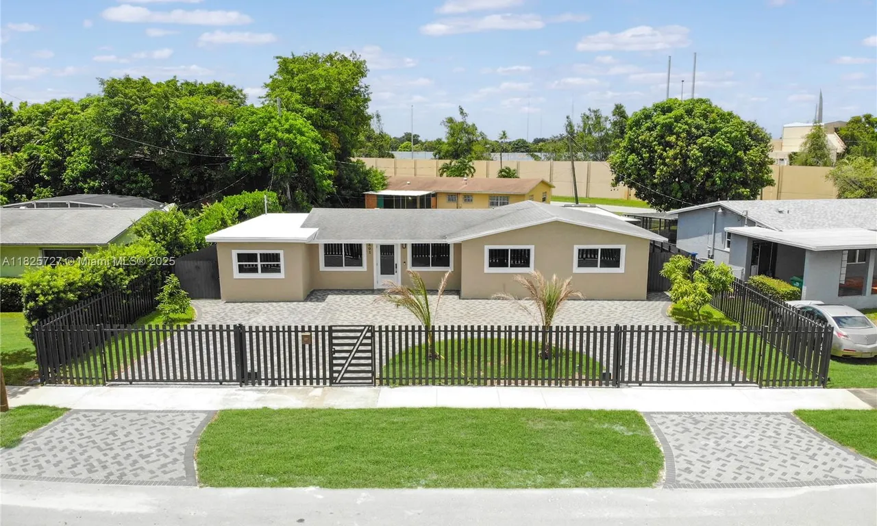 801 NW 172nd Ter, Miami Gardens FL 33169