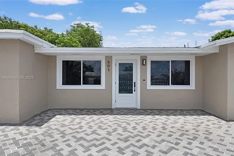 801 NW 172nd Ter, Miami Gardens FL 33169