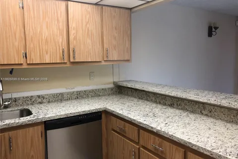 5995 Washington St # 233, Hollywood FL 33023