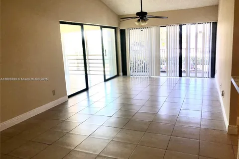 5995 Washington St # 233, Hollywood FL 33023
