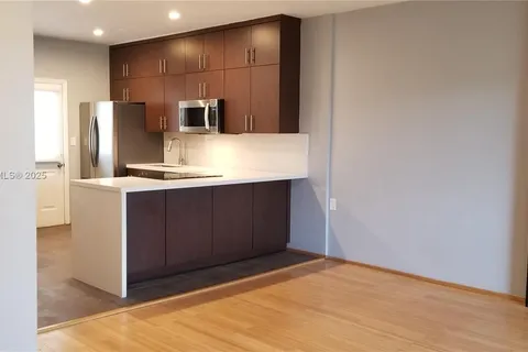 1600 NE 114th St # 308, Miami FL 33181