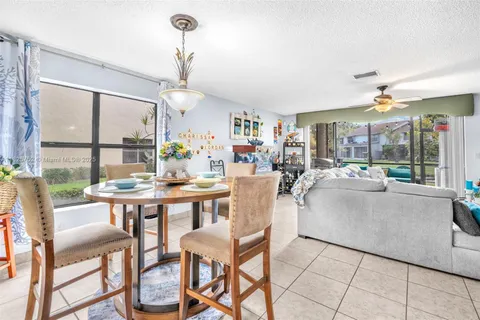4552 Carambola Cir S # 27247, Coconut Creek FL 33066
