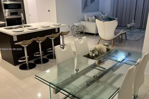 7751 NW 107th Ave # 707, Doral FL 33178