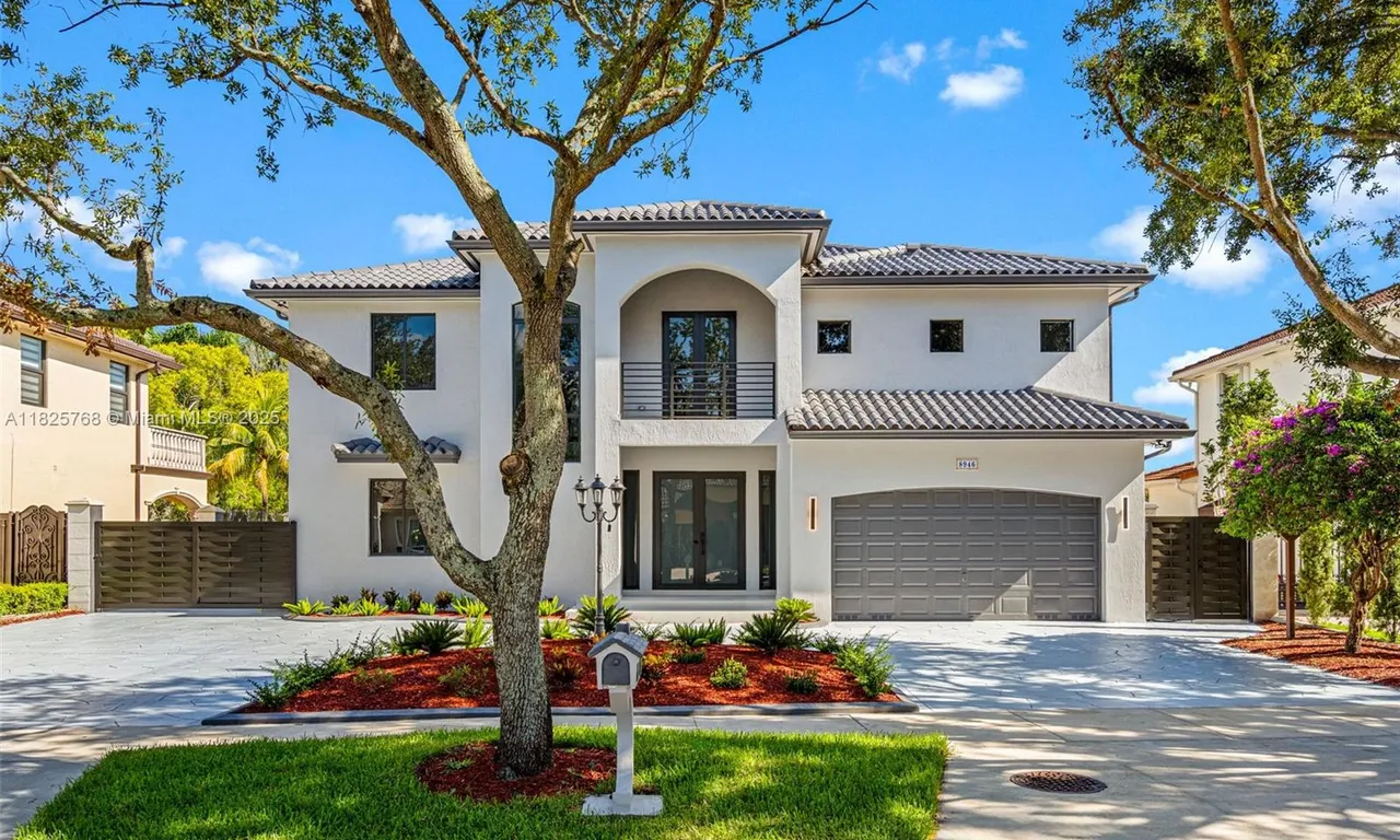 8946 NW 176th Ln, Miami FL 33018