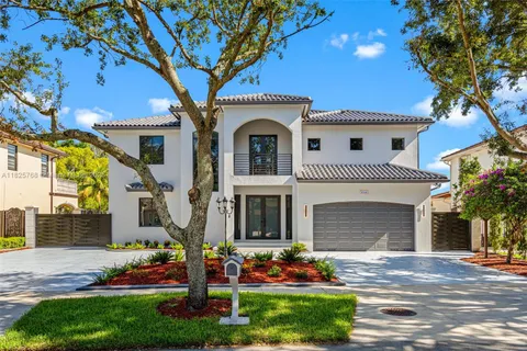 8946 NW 176th Ln, Miami FL 33018