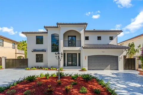 8946 NW 176th Ln, Miami FL 33018