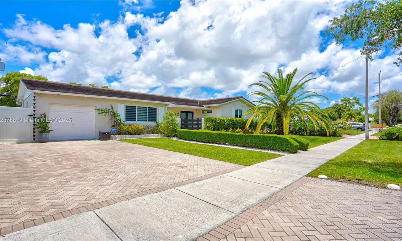 9573 SW 57th St, Miami FL 33173