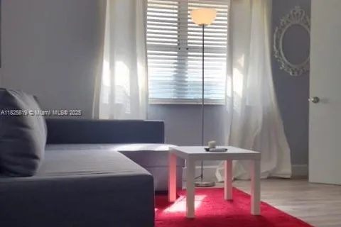 1325 Meridian Ave # 6, Miami Beach FL 33139