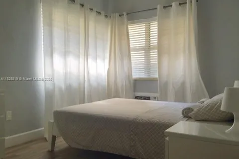 1325 Meridian Ave # 6, Miami Beach FL 33139