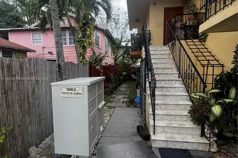 619 SW 11th Ave # 2, Miami FL 33130