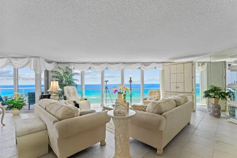 16445 Collins Ave # 726, Sunny Isles Beach FL 33160